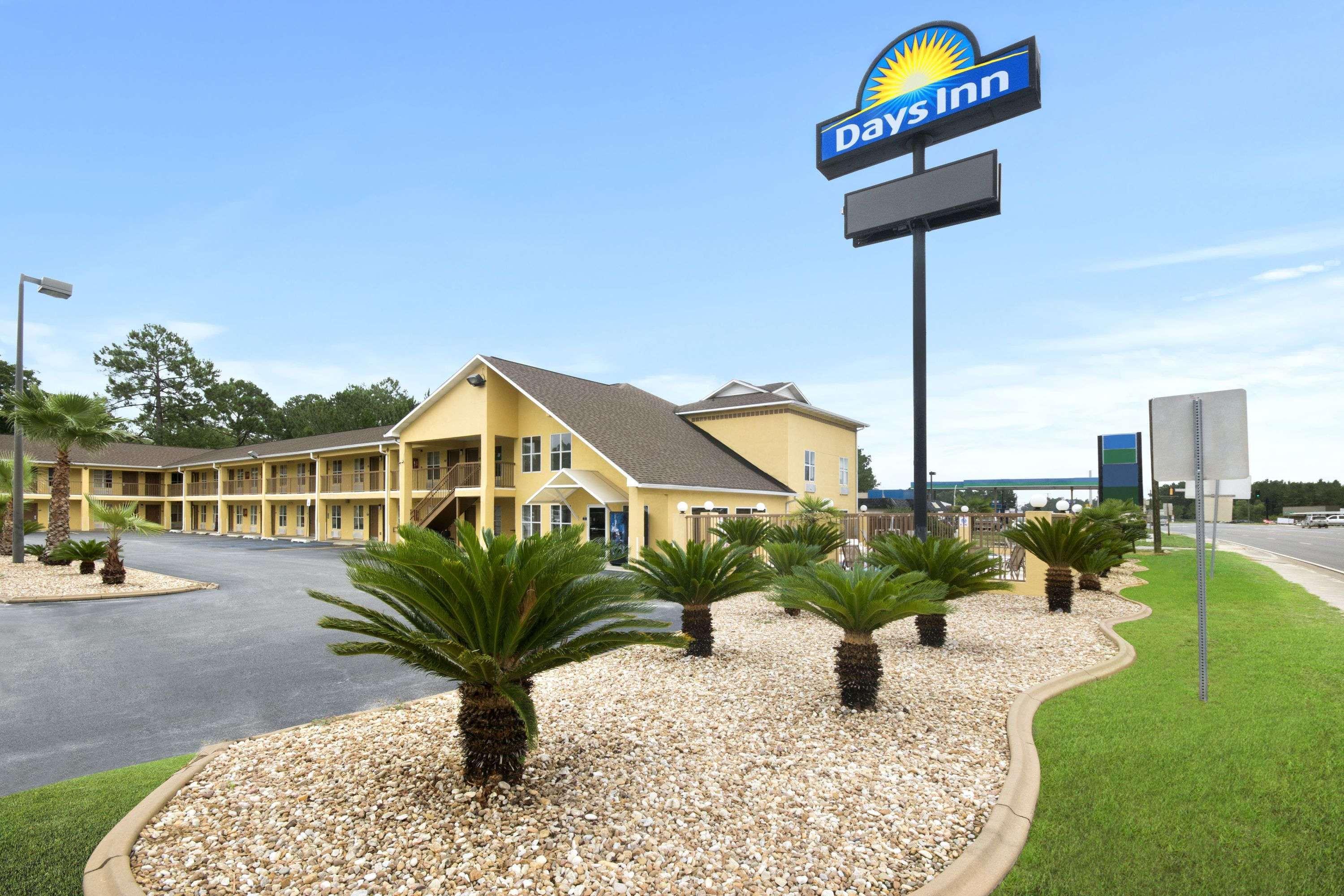 Days Inn By Wyndham Alma Exterior foto